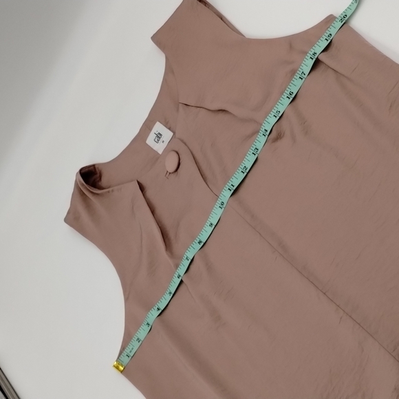 CABI One button Blouse sleeveless size medium maybe pink color satin - Picture 7 of 11